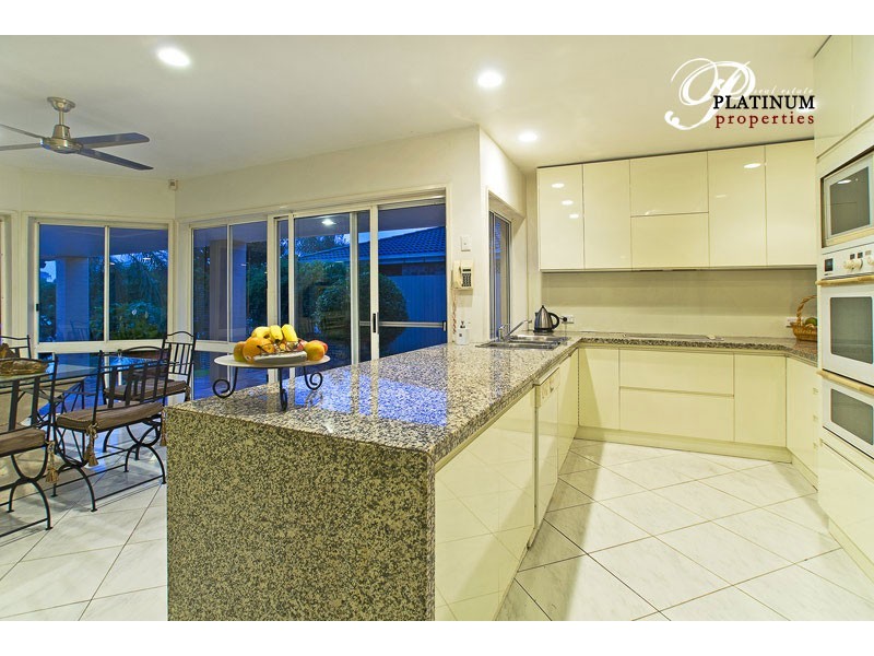 91 Cabana Bvd, Benowa Waters QLD 4217