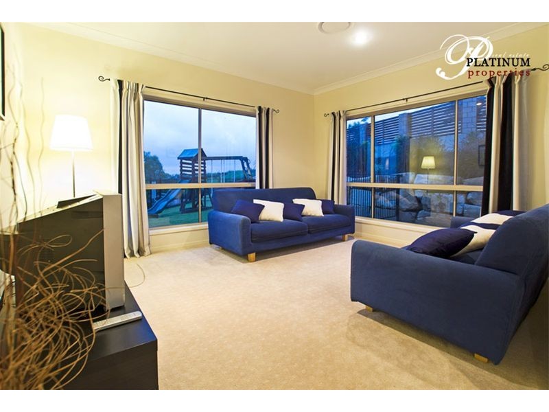 36 High Ridge Road, Gaven QLD 4211