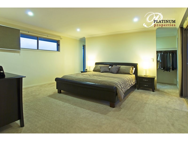 36 High Ridge Road, Gaven QLD 4211