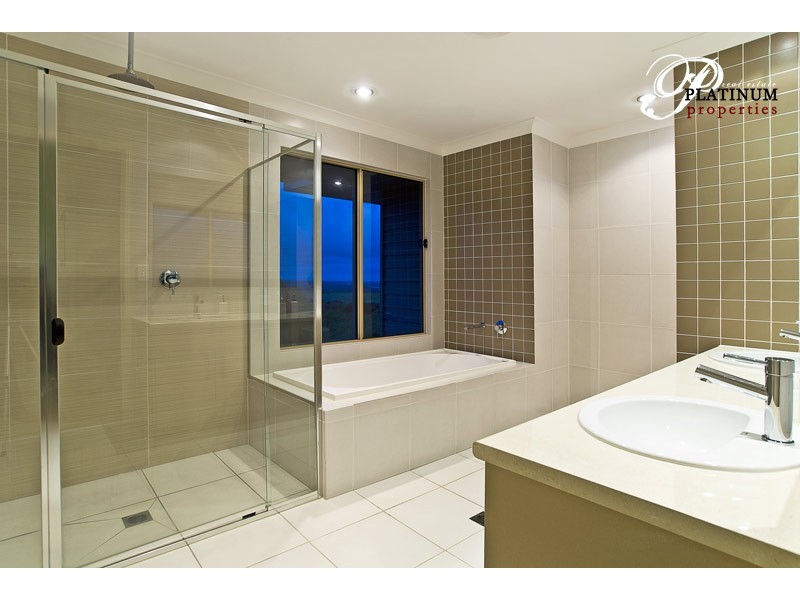 36 High Ridge Road, Gaven QLD 4211