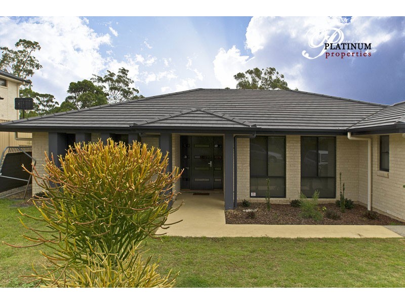 24 Stringybark Dr, Molendinar QLD 4214