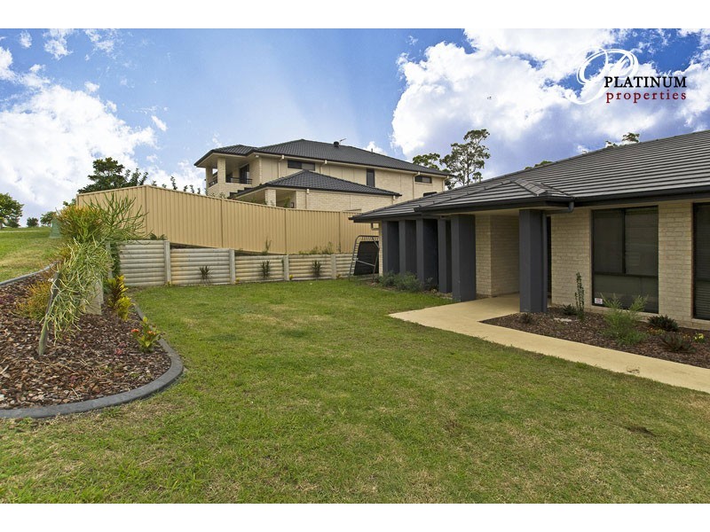 24 Stringybark Dr, Molendinar QLD 4214