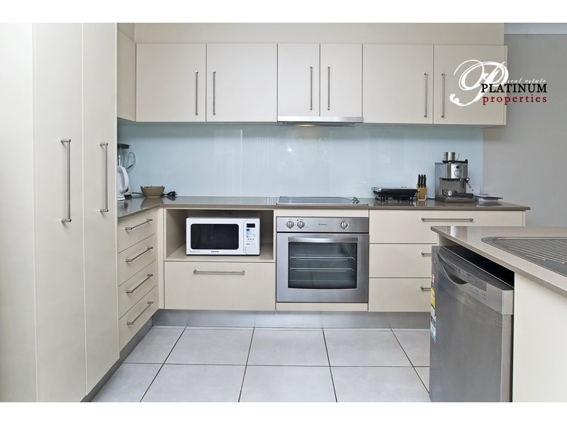 12 Russell Ct, Miami QLD 4220