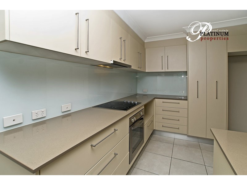 12 Russell Ct, Miami QLD 4220