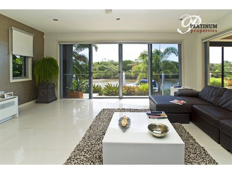 Hope Island QLD 4212