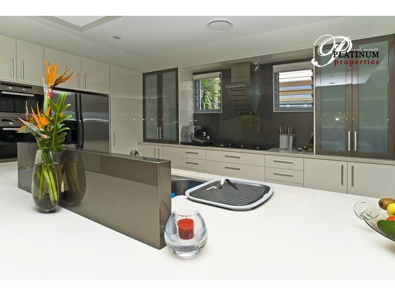 Hope Island QLD 4212