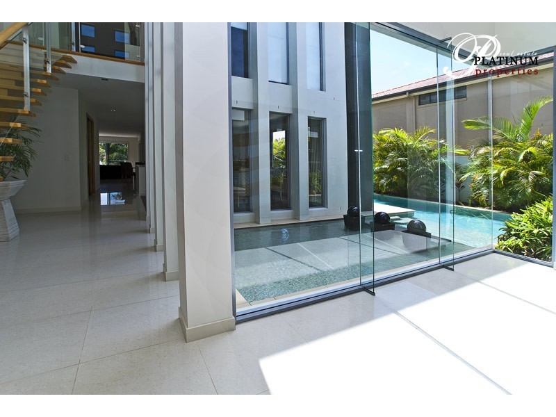 Hope Island QLD 4212