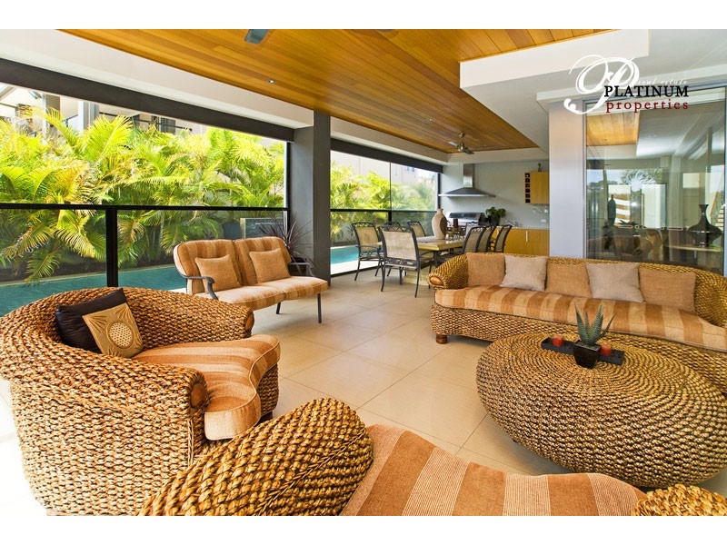 Hope Island QLD 4212