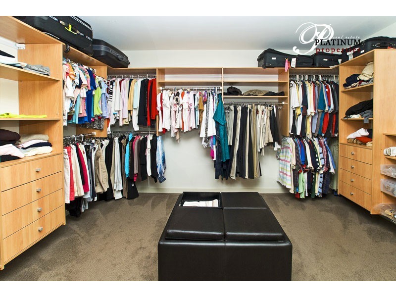 Hope Island QLD 4212