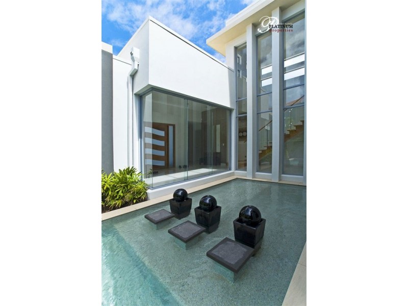 Hope Island QLD 4212