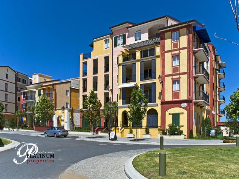 3202/3030 The Boulevard, Carrara QLD 4211