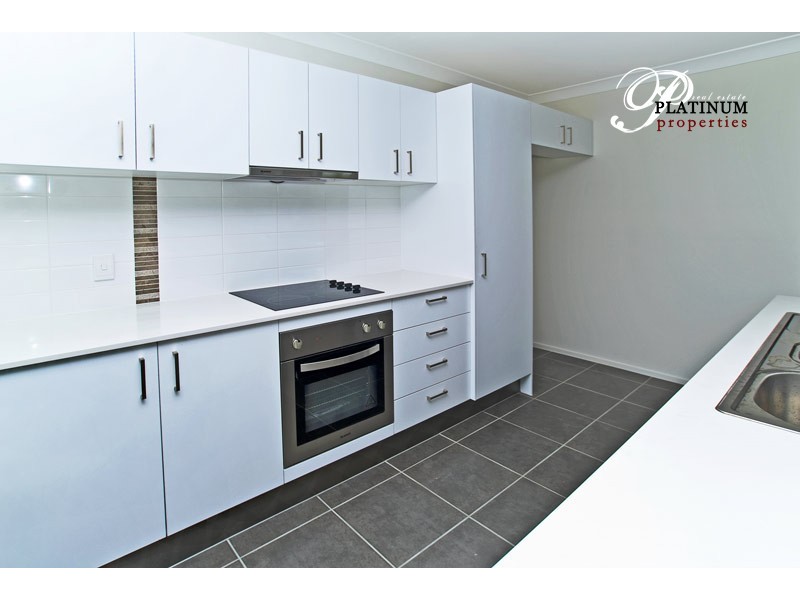 1/115 Christopher St, Pimpama QLD 4209