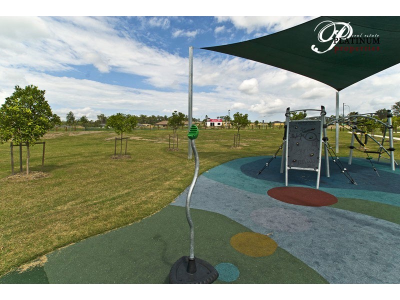 1/115 Christopher St, Pimpama QLD 4209