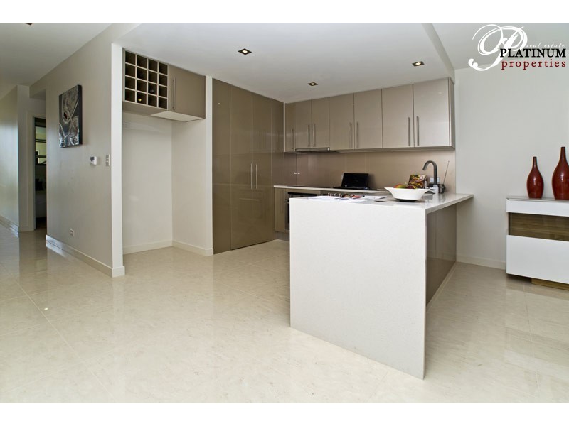 1 Town Centre Residential, Carrara QLD 4211