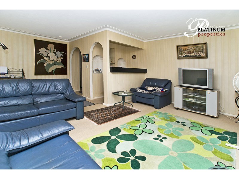 17 Cotlew Street, Southport QLD 4215