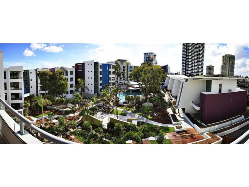 28 Bayview Street, Runaway Bay QLD 4216