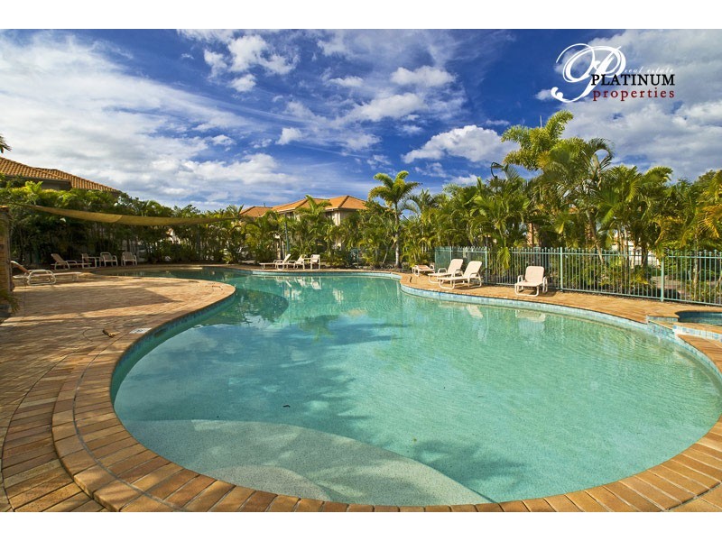 15/3 Regensberg Close, Varsity Lakes QLD 4227