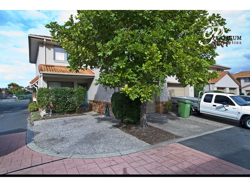 15/3 Regensberg Close, Varsity Lakes QLD 4227