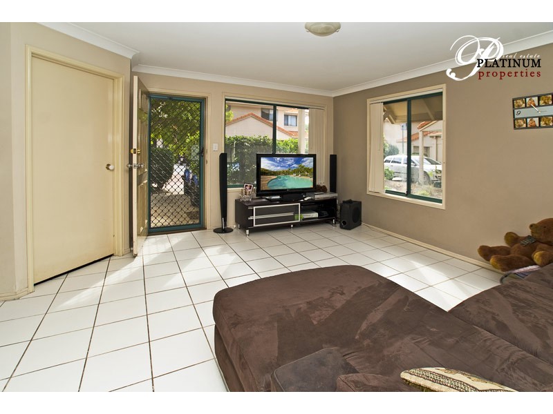 15/3 Regensberg Close, Varsity Lakes QLD 4227
