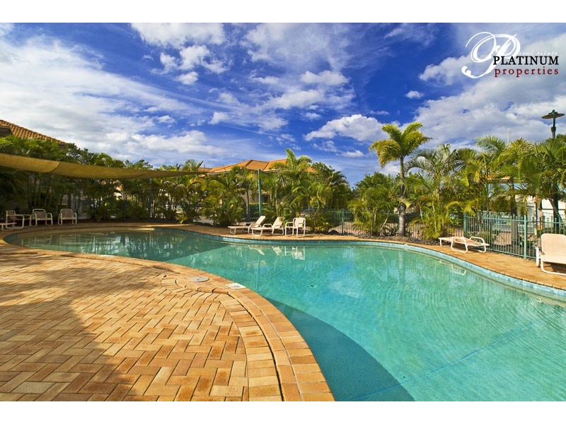 15/3 Regensberg Close, Varsity Lakes QLD 4227