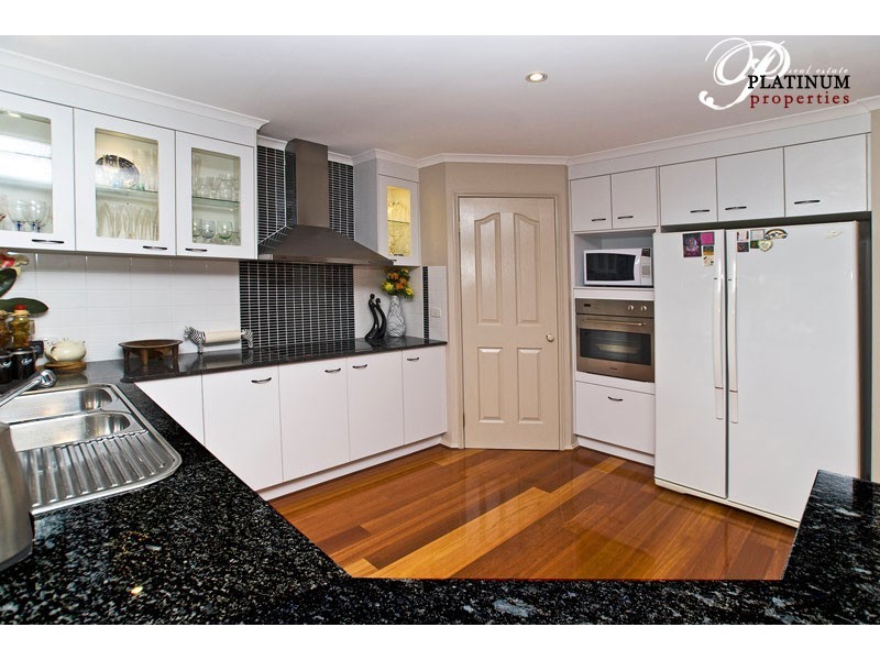 9 Manacor Place, Runaway Bay QLD 4216