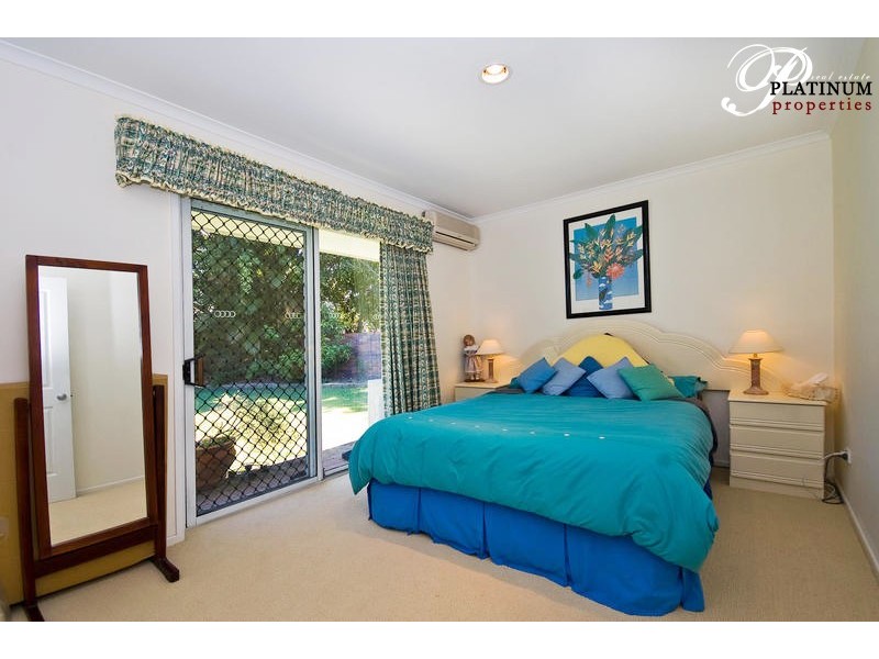 11 Daru Ave, Runaway Bay QLD 4216