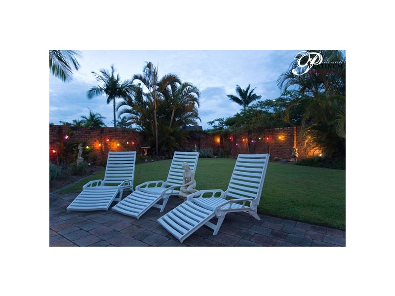 11 Daru Ave, Runaway Bay QLD 4216