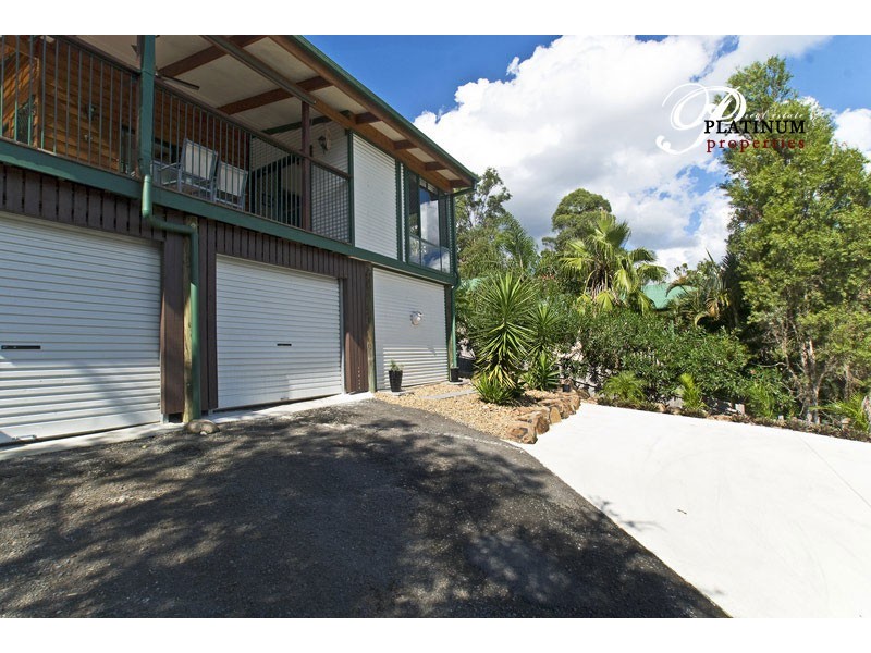 18 Stonehaven Place, Highland Park QLD 4211