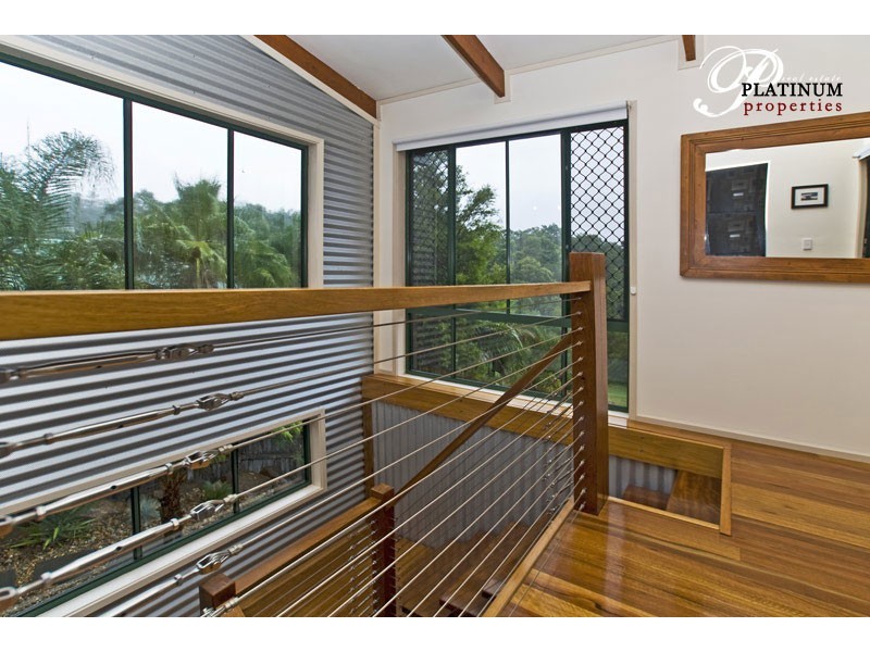 18 Stonehaven Place, Highland Park QLD 4211