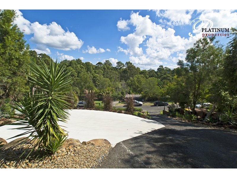18 Stonehaven Place, Highland Park QLD 4211