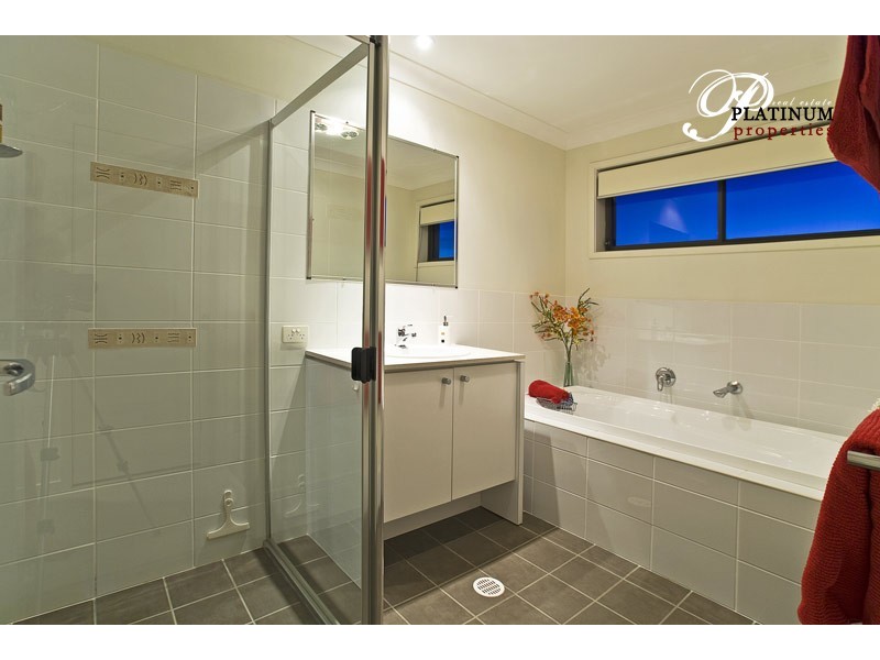30 Costa Del Sol Ave, Runaway Bay QLD 4216