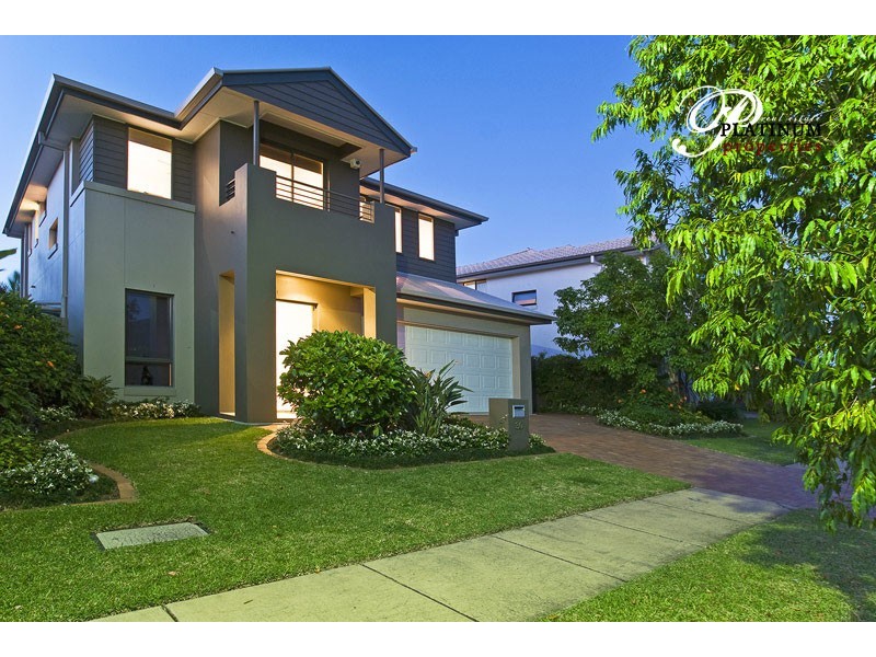 30 Costa Del Sol Ave, Runaway Bay QLD 4216