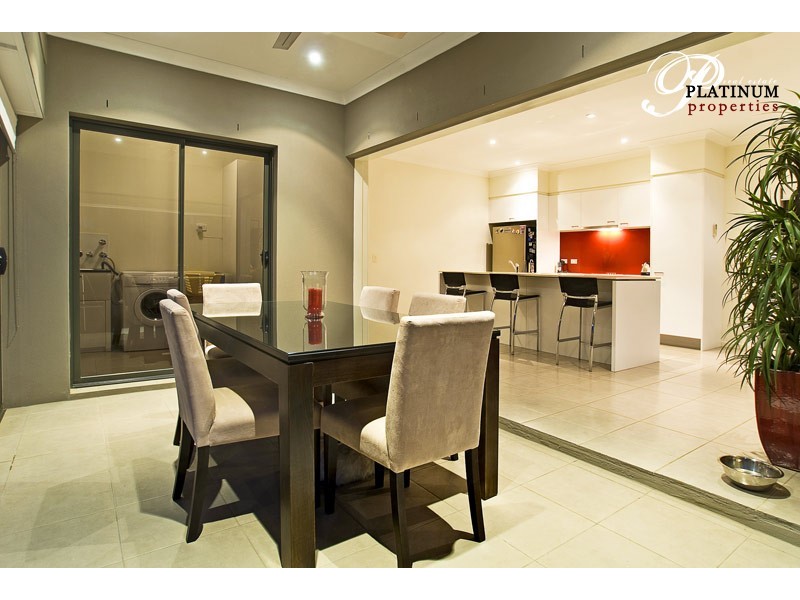 30 Costa Del Sol Ave, Runaway Bay QLD 4216