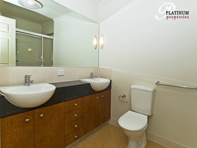 Hope Island QLD 4212