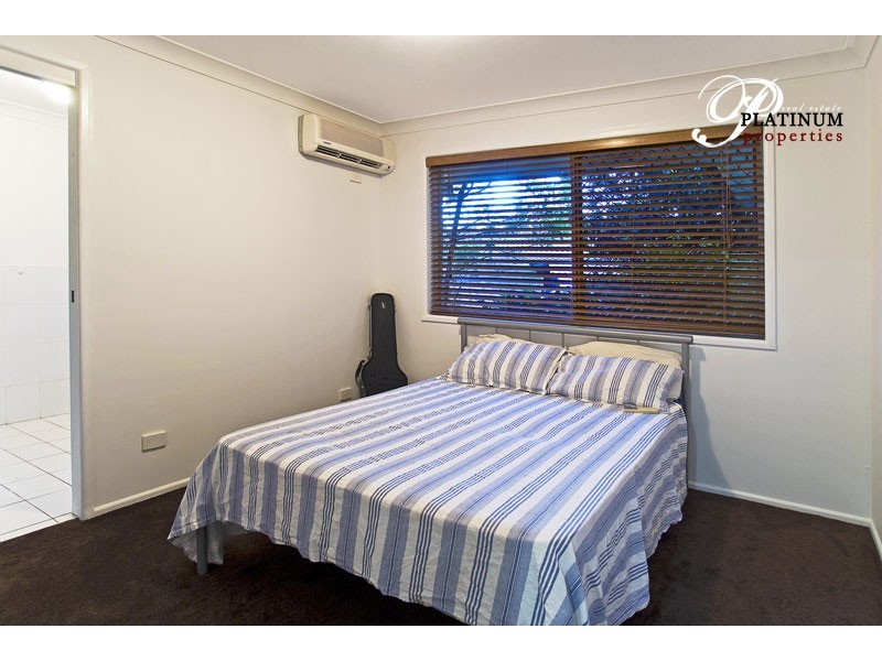 1 Crampton Court, Parkwood QLD 4214