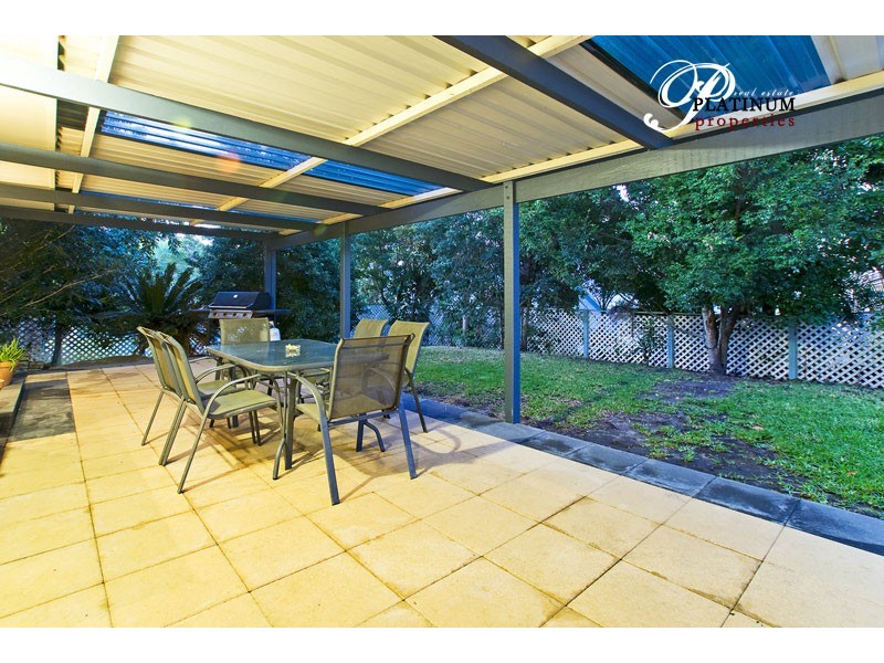 1 Crampton Court, Parkwood QLD 4214
