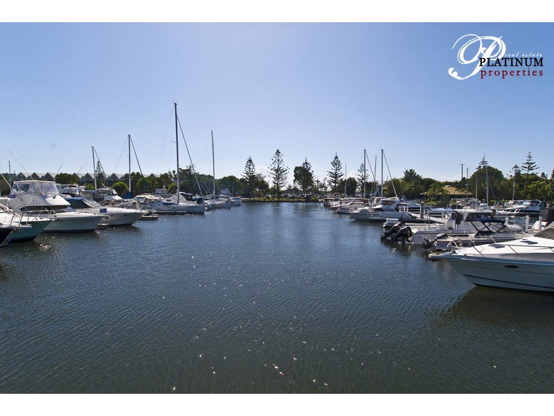 12/249 Bayview Street, Runaway Bay QLD 4216