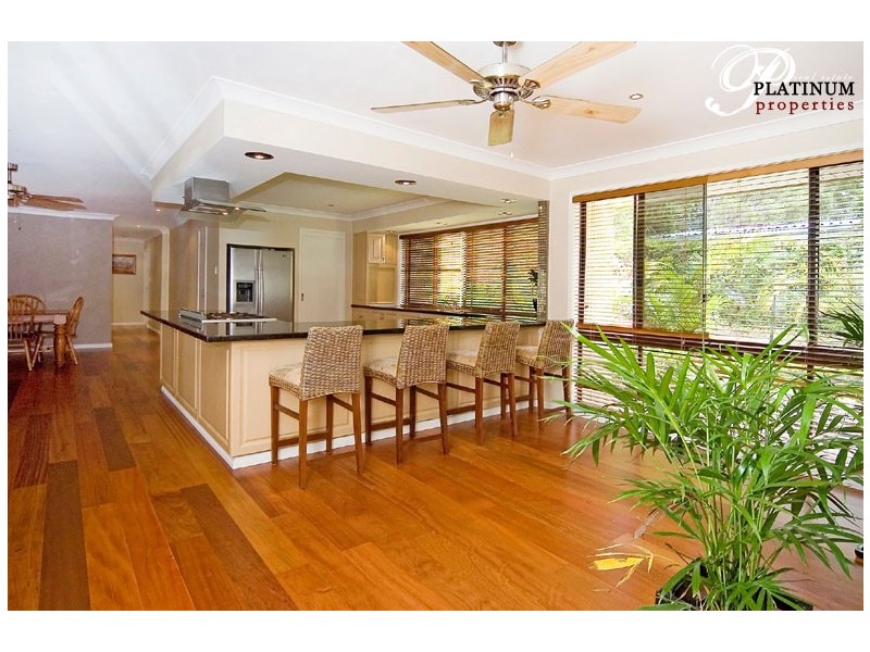 32 Derwent Ave, Helensvale QLD 4212