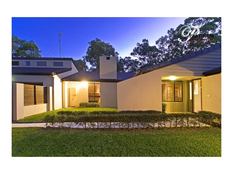 32 Derwent Ave, Helensvale QLD 4212