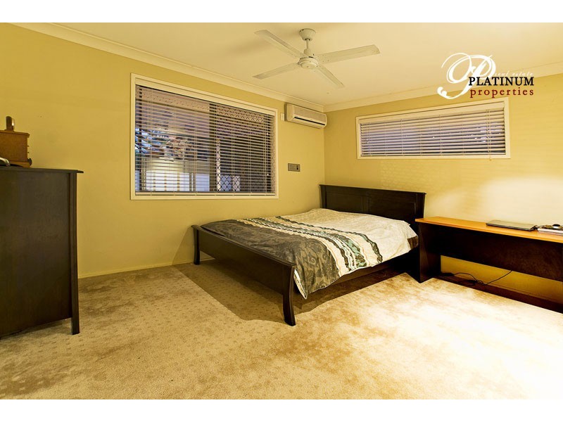 32 Derwent Ave, Helensvale QLD 4212