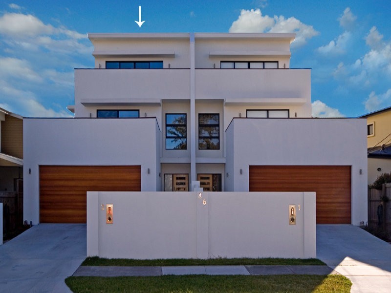 2/46 Bayview Street, Runaway Bay QLD 4216