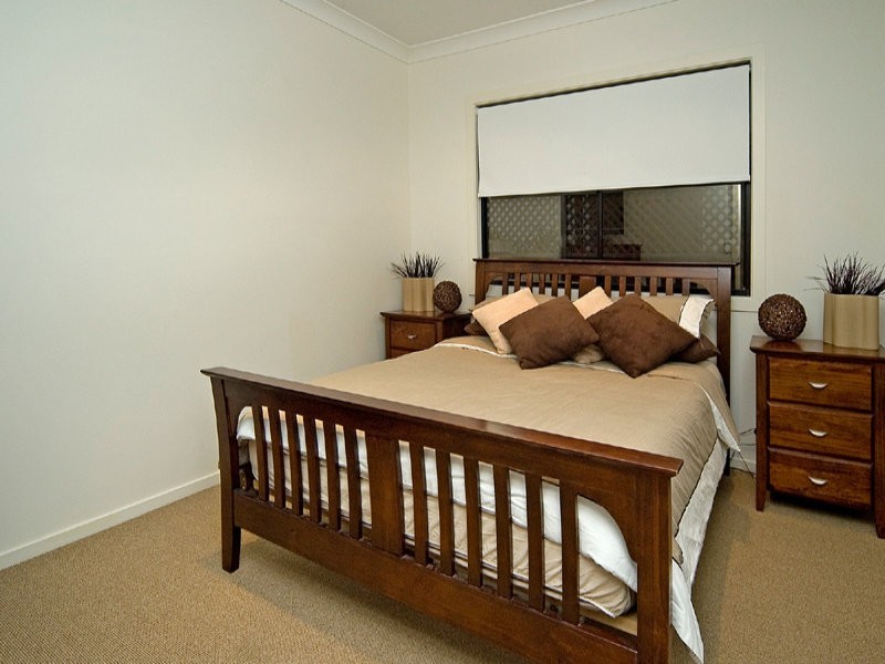 2/46 Bayview Street, Runaway Bay QLD 4216