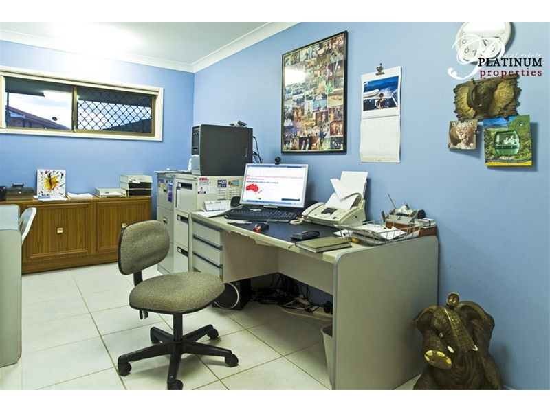 30 Bight Court, Mermaid Waters QLD 4218