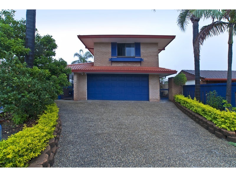 30 Bight Court, Mermaid Waters QLD 4218