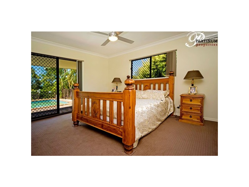 1 Condamine Crescent, Helensvale QLD 4212
