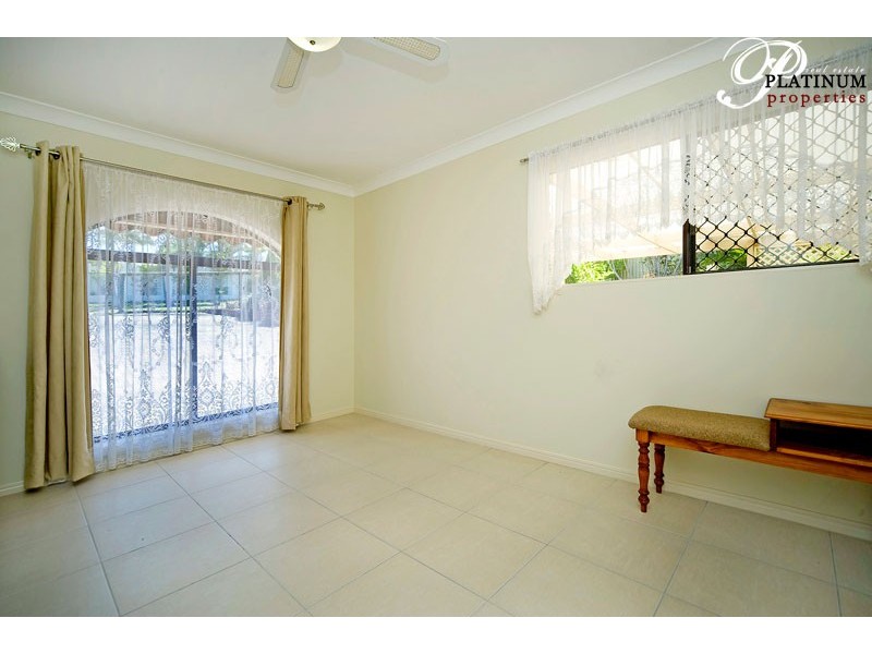 1 Condamine Crescent, Helensvale QLD 4212