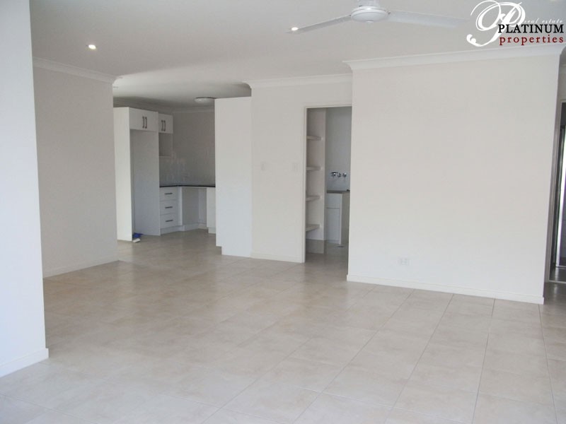 279 River Hills Road, Eagleby QLD 4207