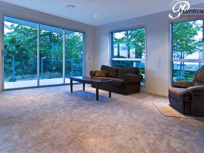 46 Coomera Ct, Helensvale QLD 4212