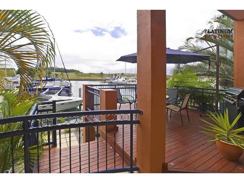 32/10 John Lund Drive, Hope Island QLD 4212
