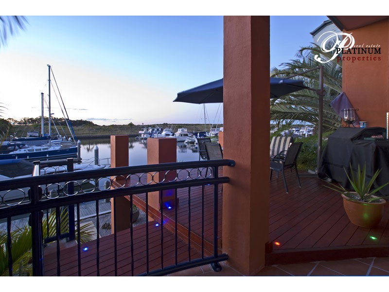 32/10 John Lund Drive, Hope Island QLD 4212
